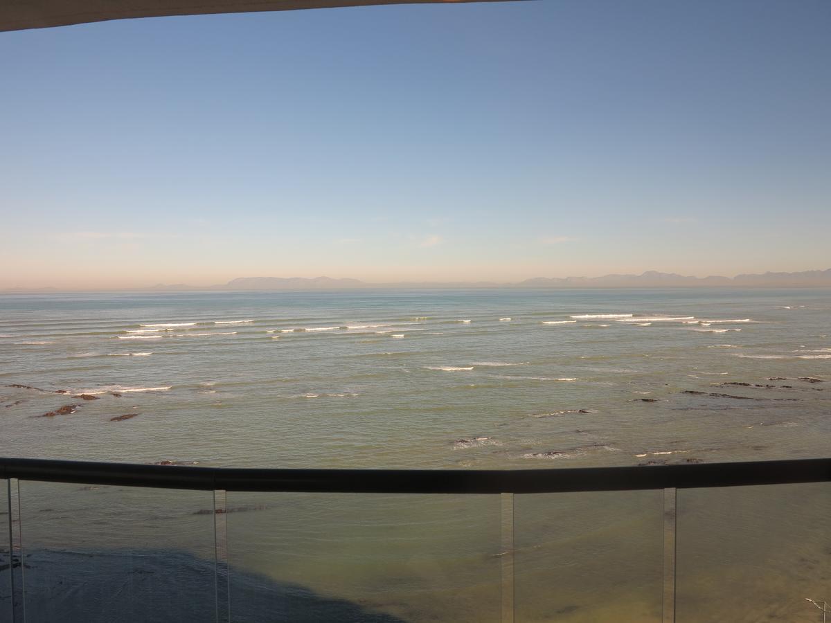 Beautiful Ocean Views Apartment Strand Exterior photo